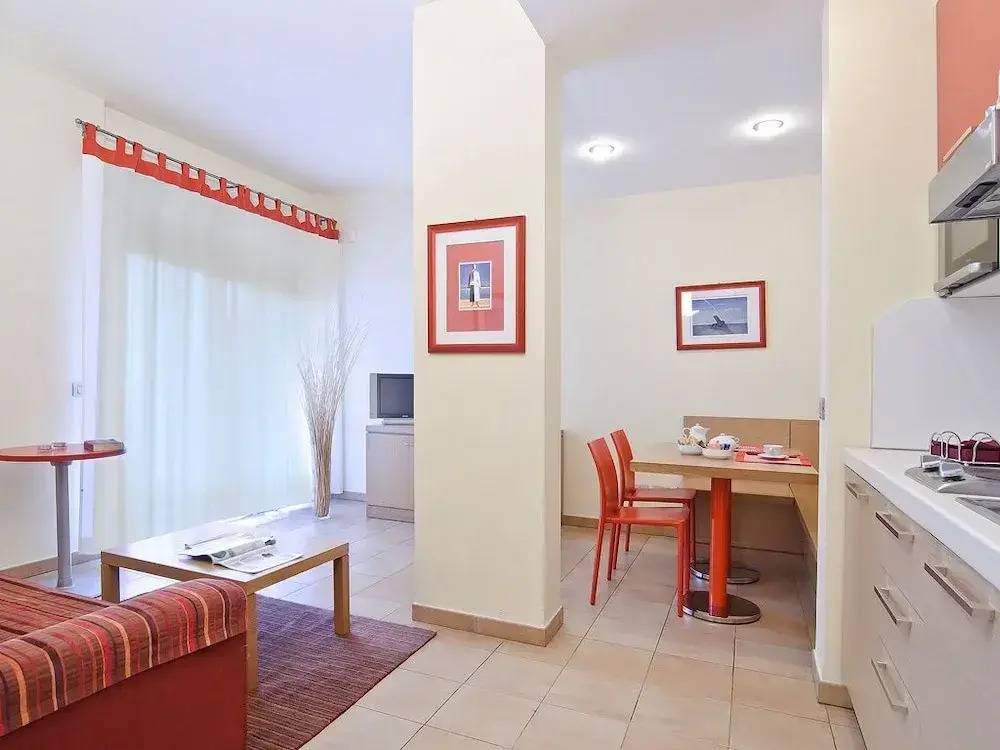 Long Stay Comfort Apartment With Backyard Rome Area Residence