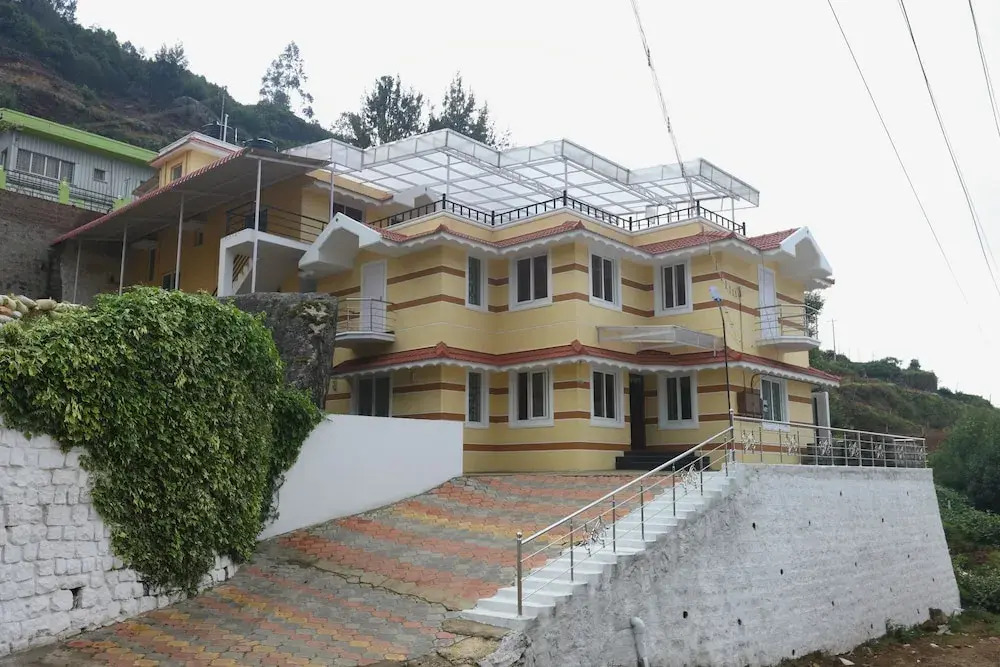 OYO 8707 Home Stay Bliss Residency