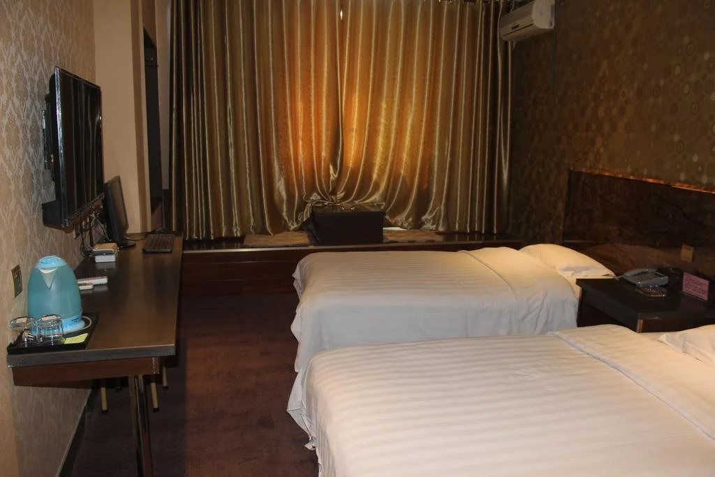 Zhangye Liangmao Hotel