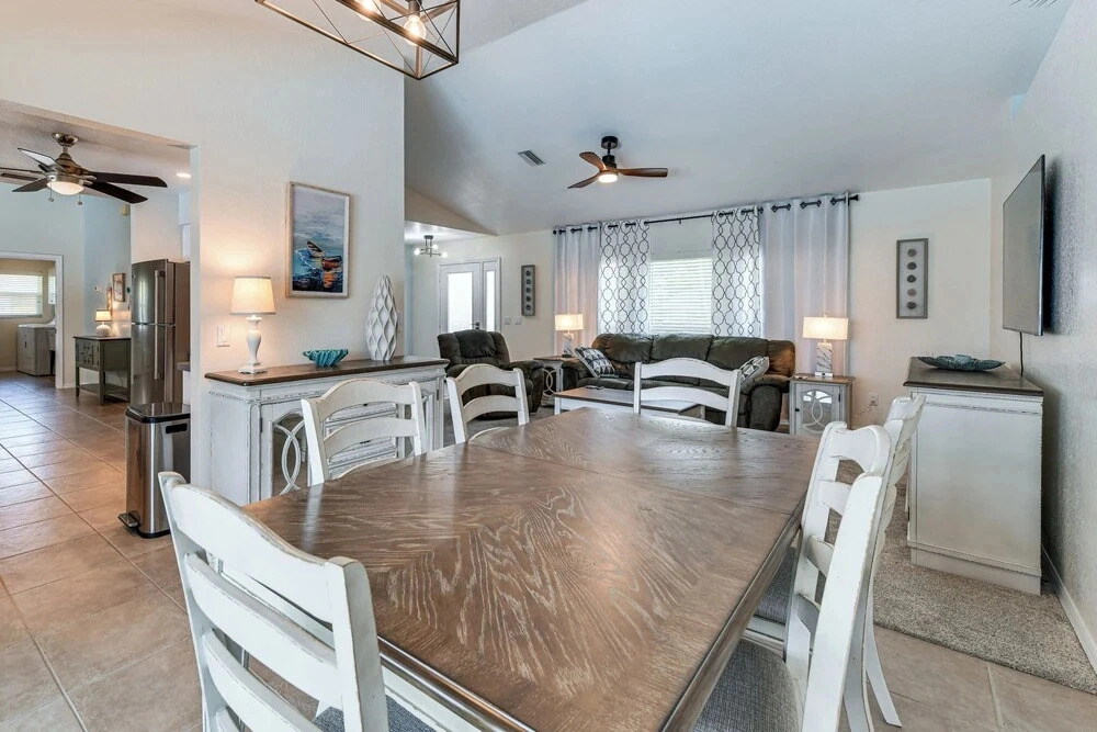 3 Mi to Beach! Englewood Family Gem + Private Pool
