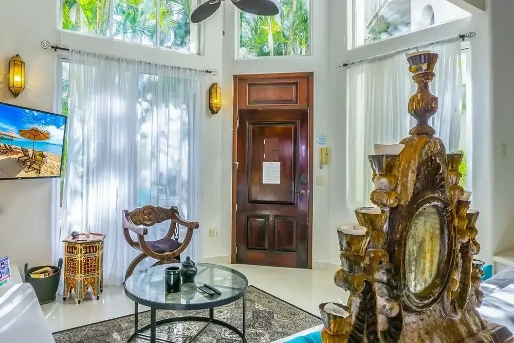 Royal Palms 3 1 Bedroom Condo by RedAwning