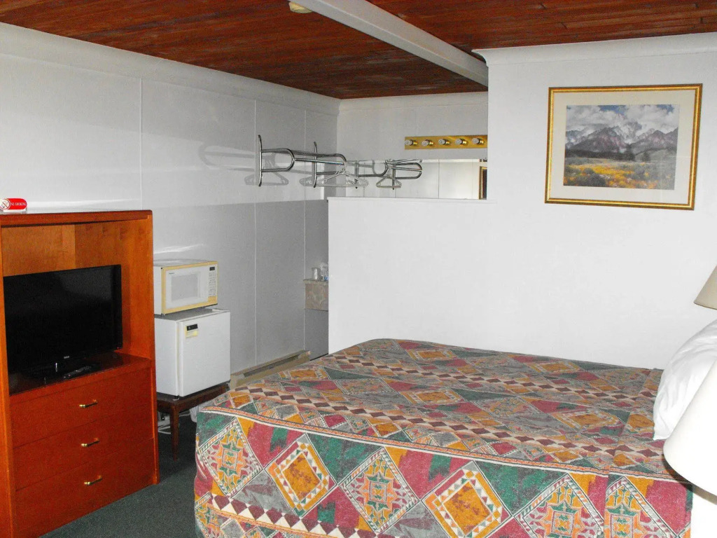The Villager Inn