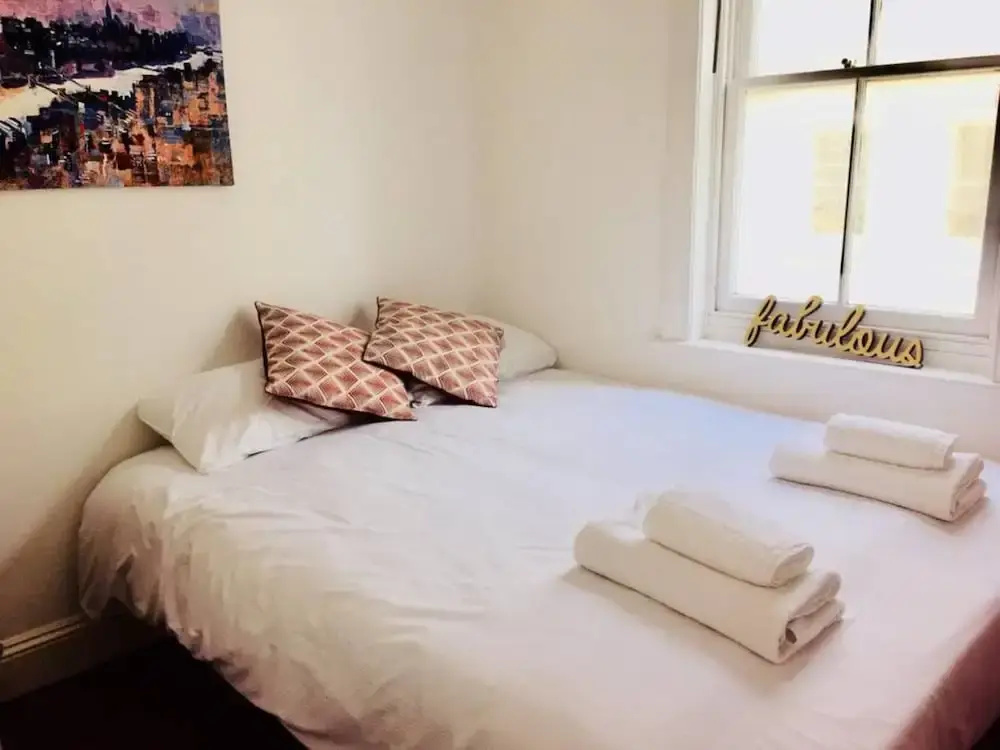 2 Bedroom Flat With Stunning Sea View