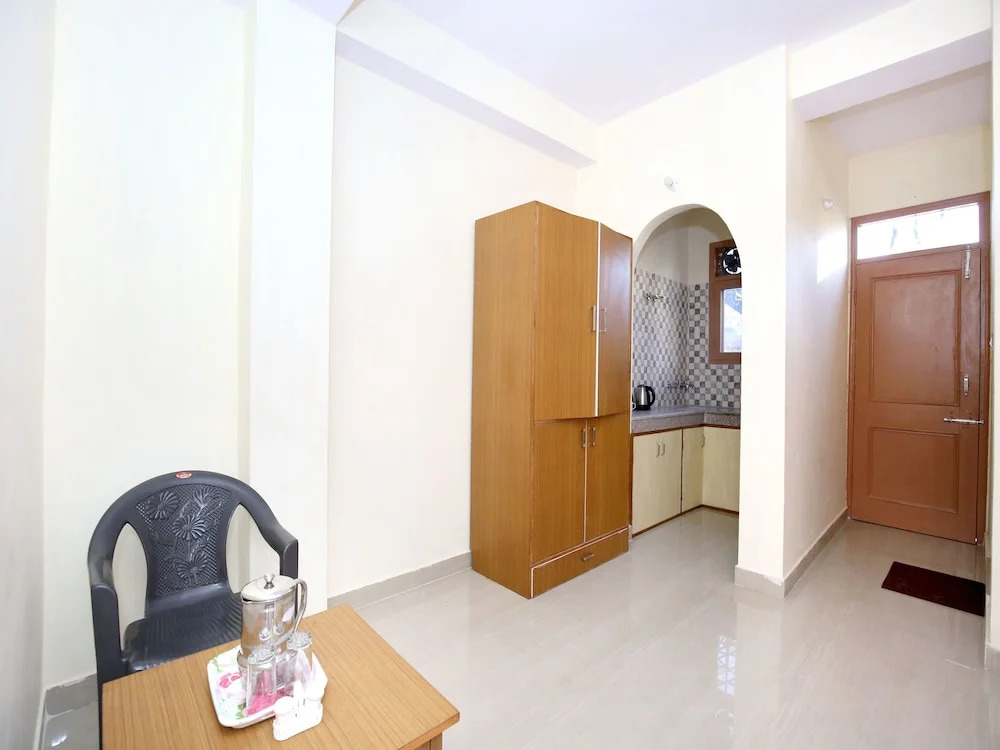 OYO 12718 Home 1BHK Hill View