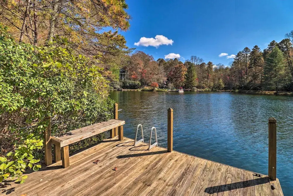Festive Lakefront Escape: Blue Ridge Holiday Home