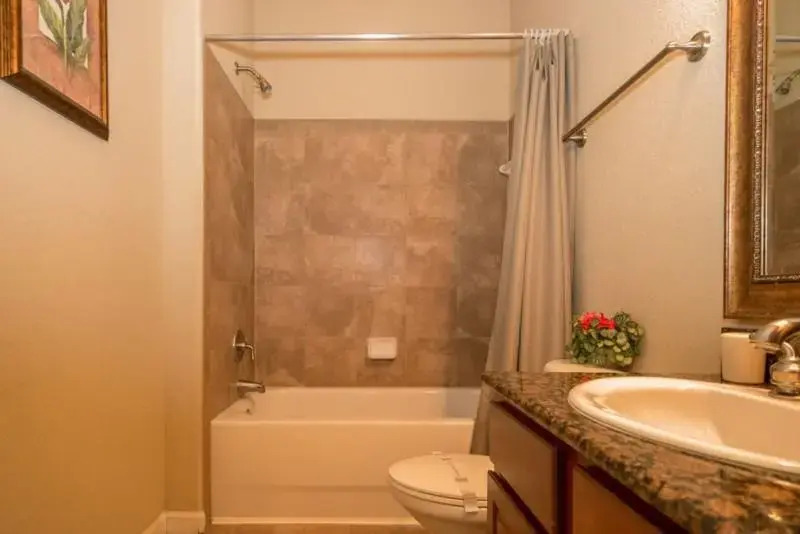 906 Charo Parkway Unit 432 2 Bedrooms, 2 Bathrooms
