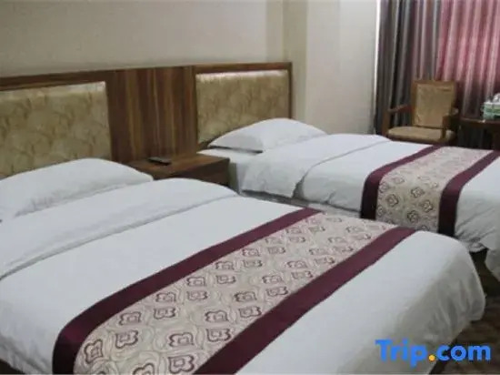Urumqi Xinchongtian Business Hotel (Tonghui Used Car Market)
