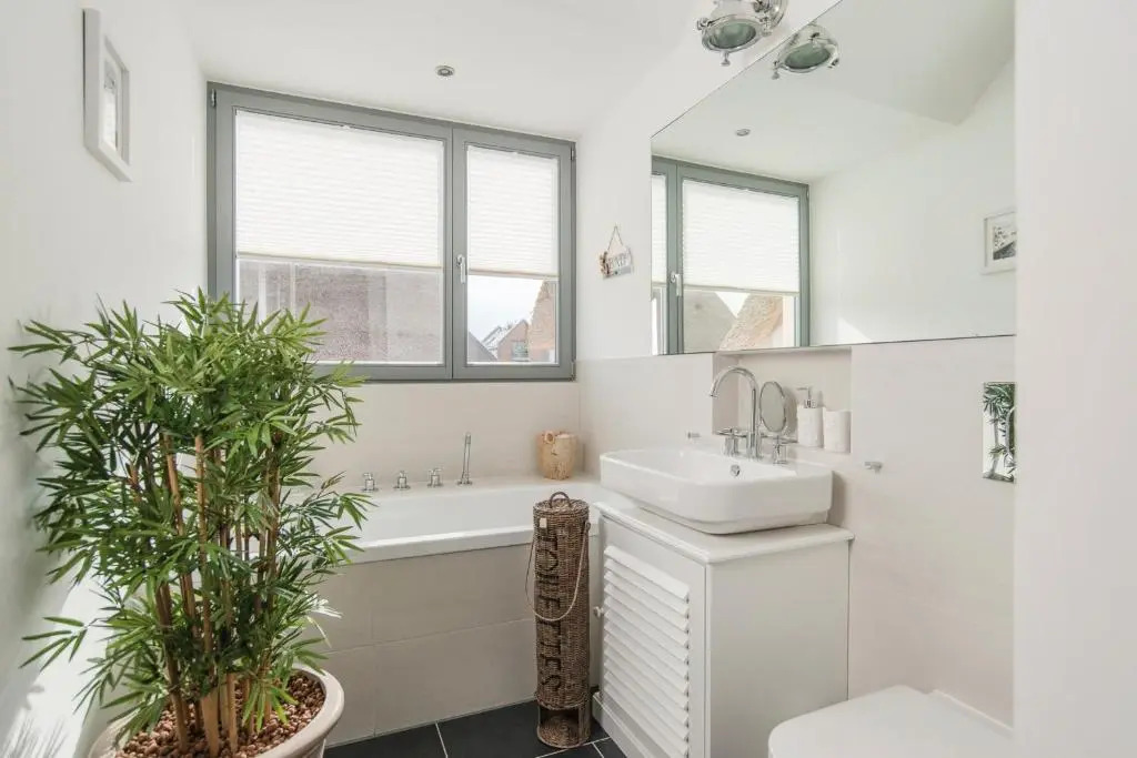 Ostsee - Reetdachhaus Nr 42 "Waterkant" im Strand Resort