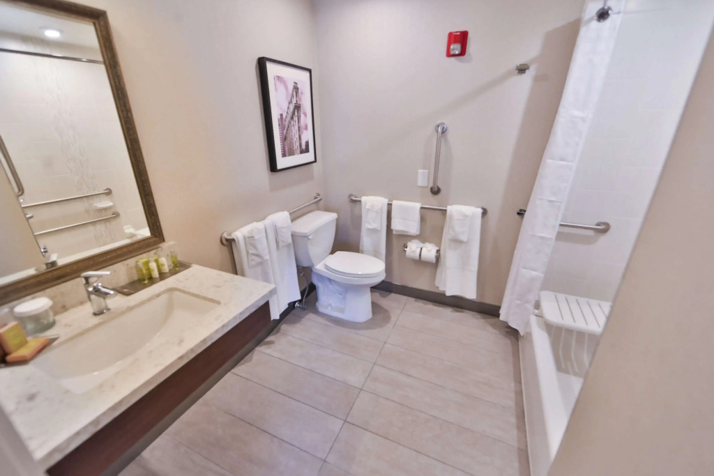 DoubleTree by Hilton Atlanta Alpharetta-Windward