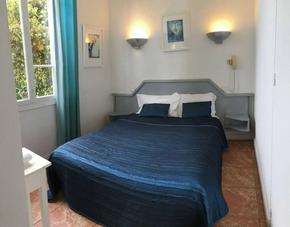 Hotel Normandy