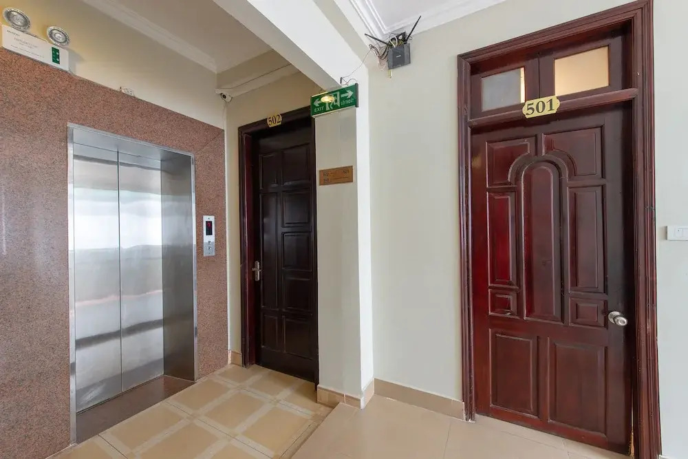 Nhue Giang Hotel by OYO Rooms