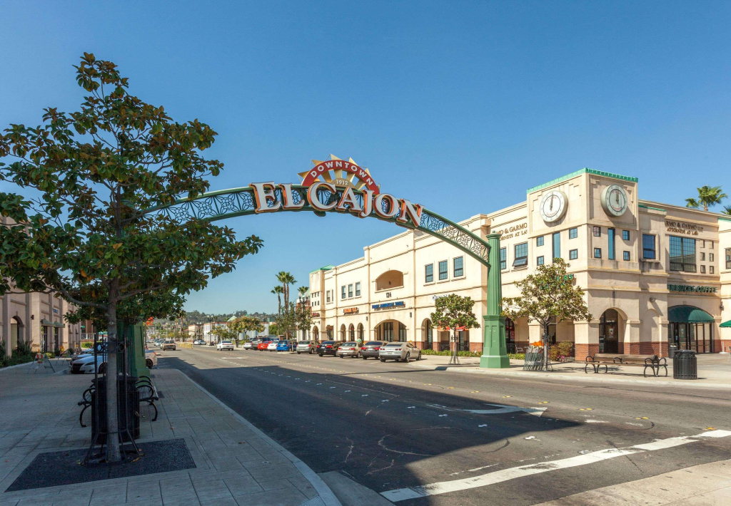 Om Park Inn and Suites El Cajon near San Diego