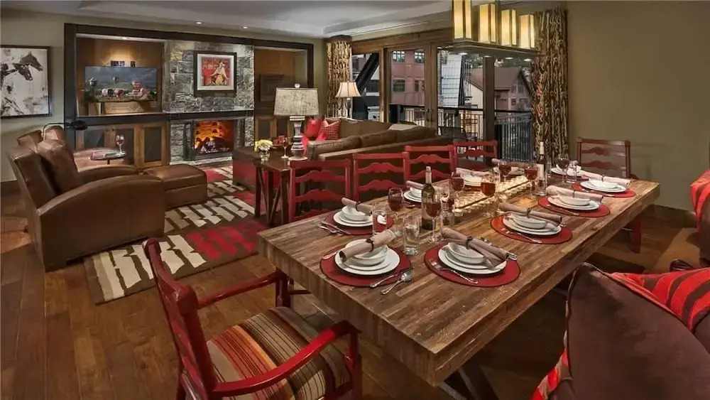 Moose Mountain 604 4 BedroomCondo By Moving Mountains