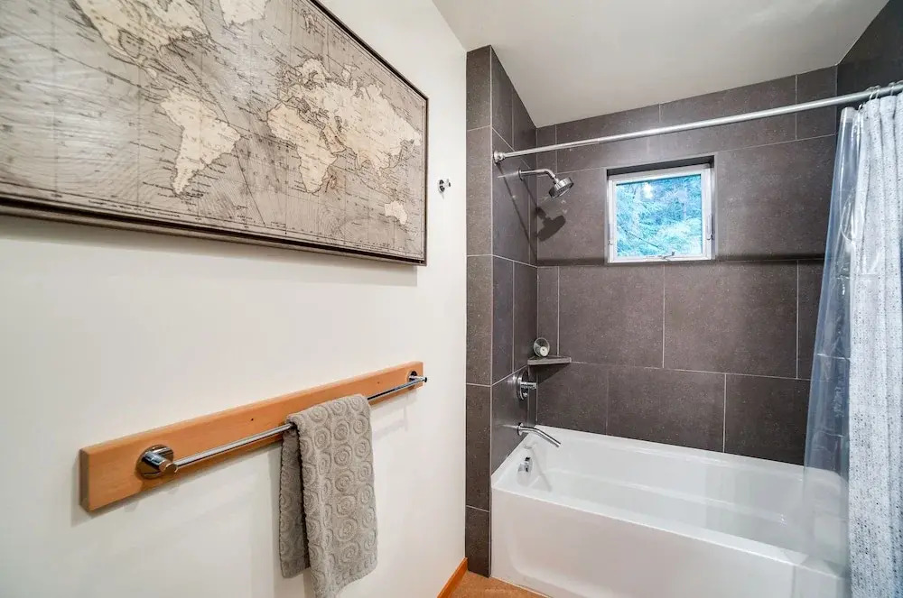Glacier Springs Cabin #42 - Modern and Rustic All In One...For You and Fido Too!