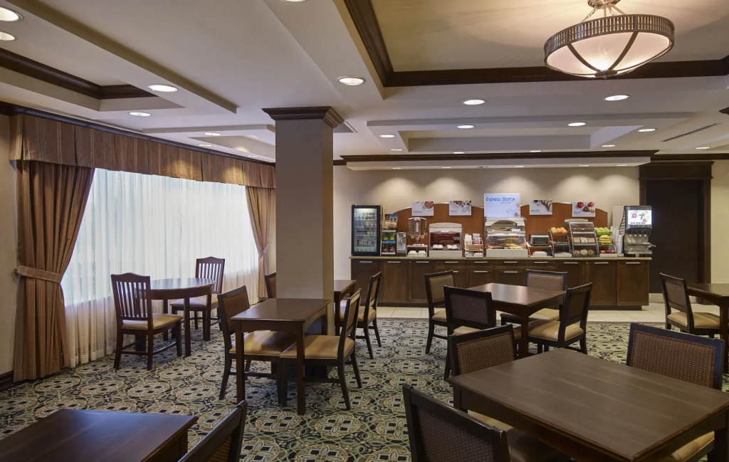 Holiday Inn Express & Suites Huntsville by IHG