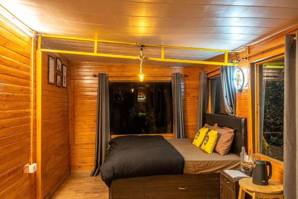 Lushtree Backpackers - Hostel & Cafe