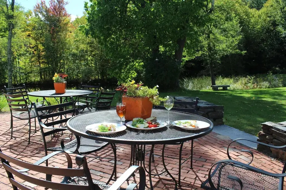 King Hill Inn & Kitchen