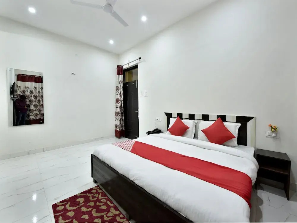 OYO 12662 Hotel Granite Peak