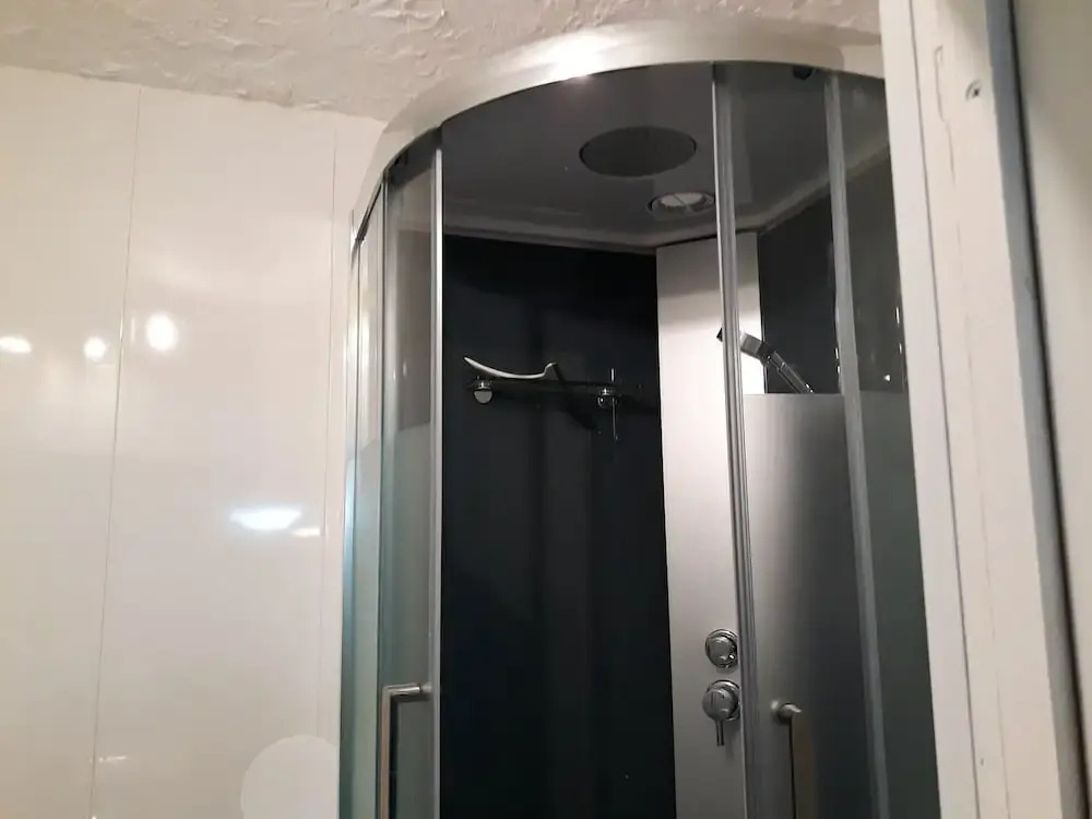Studio in Saint-apollinaire, With Shared Pool, Enclosed Garden and Wifi