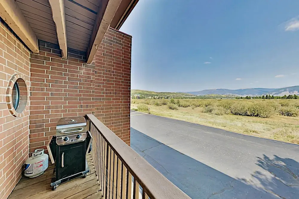 New Listing! Summit County Splendor By Lake Dillon 3 Bedroom Townhouse