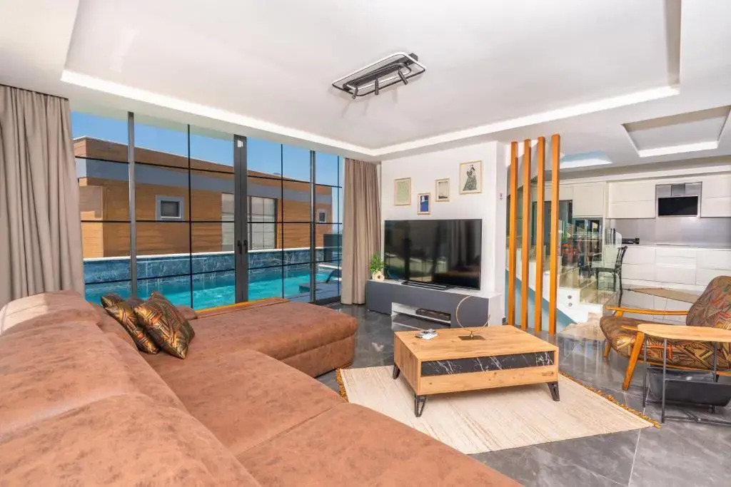 Miel Suites-2 Luxury Villa with Private Pool