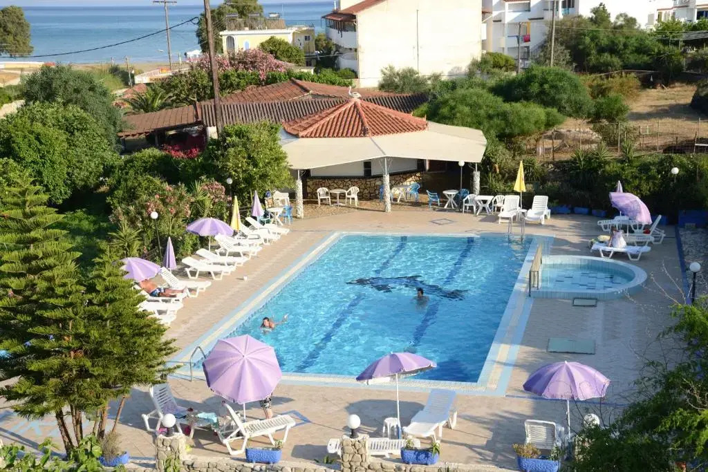 Zefiros by sea