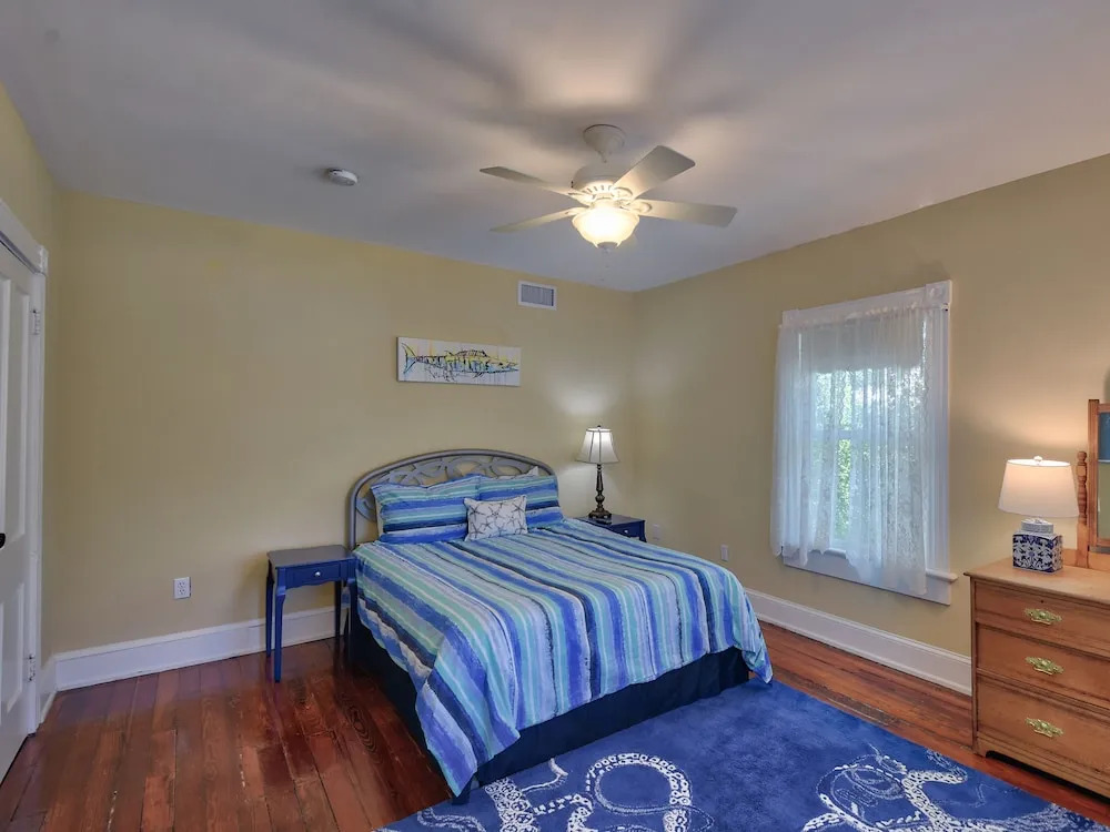 66 Weeden Street Home 3 Bedrooms 2.5 Bathrooms Home