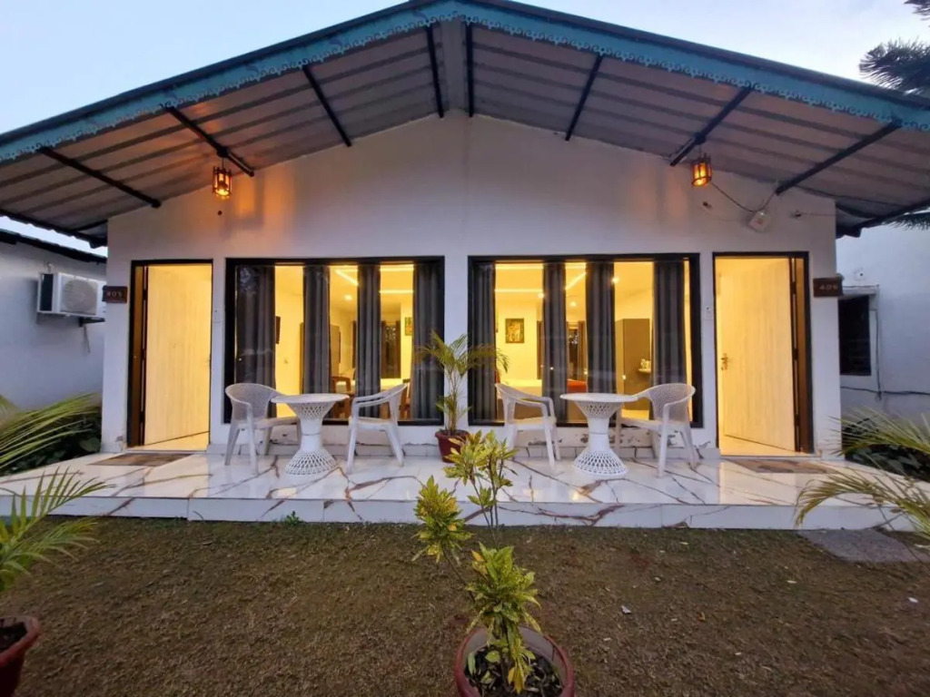 Six Seasons Resort