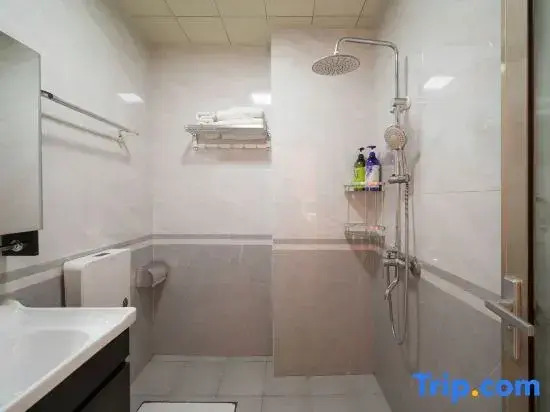 Zhuzhou Tianze Art Apartment (Hongqi Square)