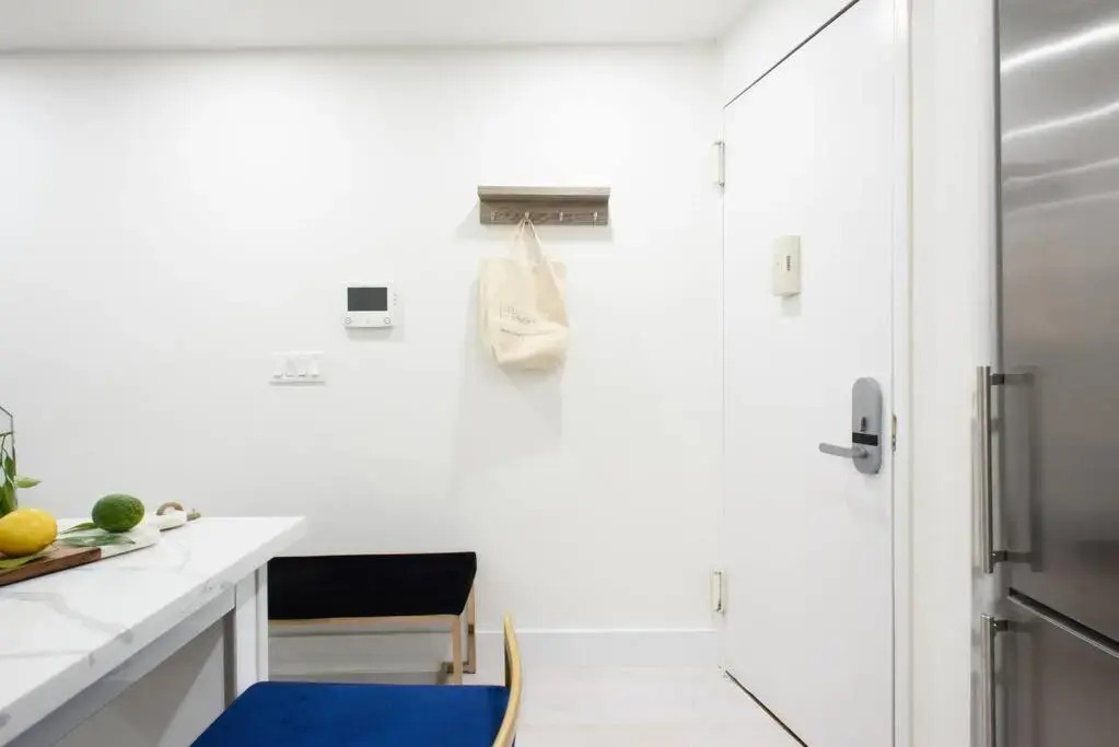 75-3a 3Br Duplex Prime UES WD in Unit Sleeps 6