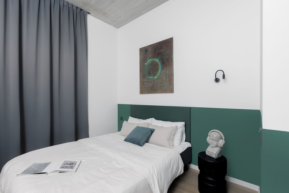 Solo Society Hybrid Hotel Vilnius