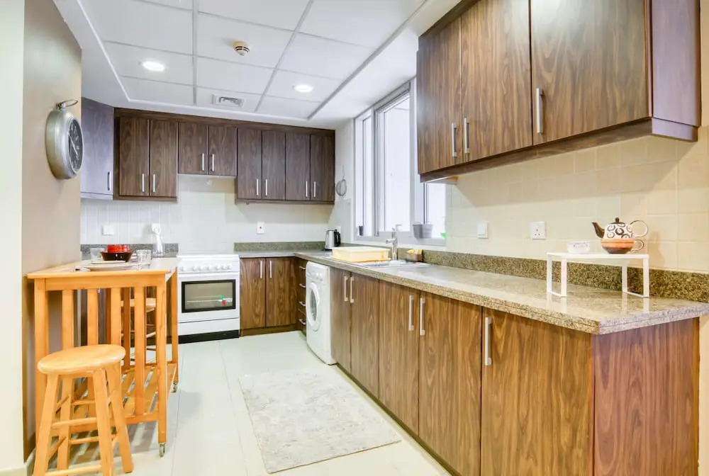 Executive Towers Amazing 1BR Onsite Pool Business bay