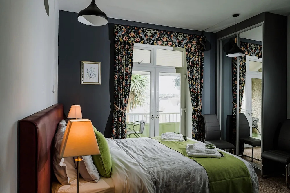 Avalon Guest House