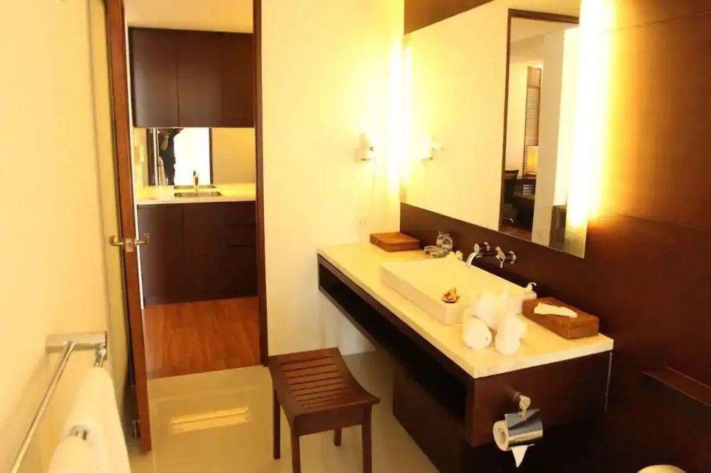 The Wangsa Hotel and Villas Benoa