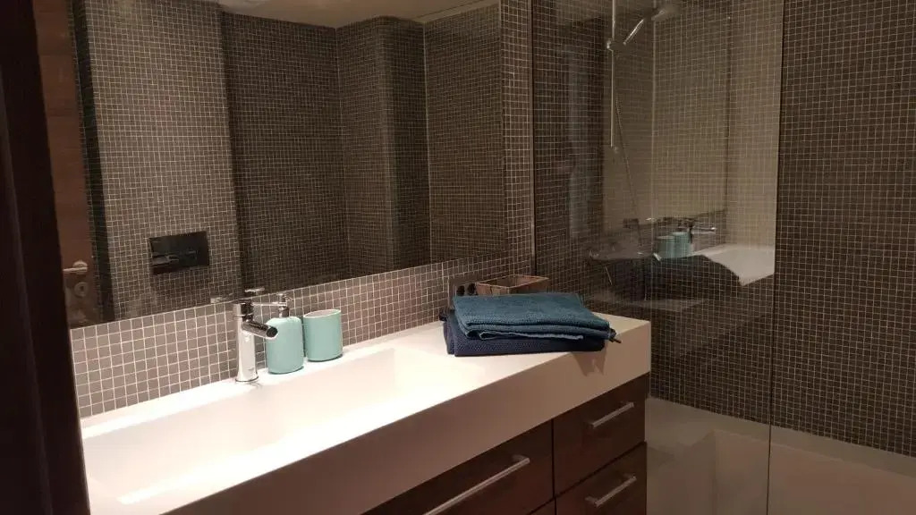 Captains 2-Bedroom Suite in Athens Nea Smyrni