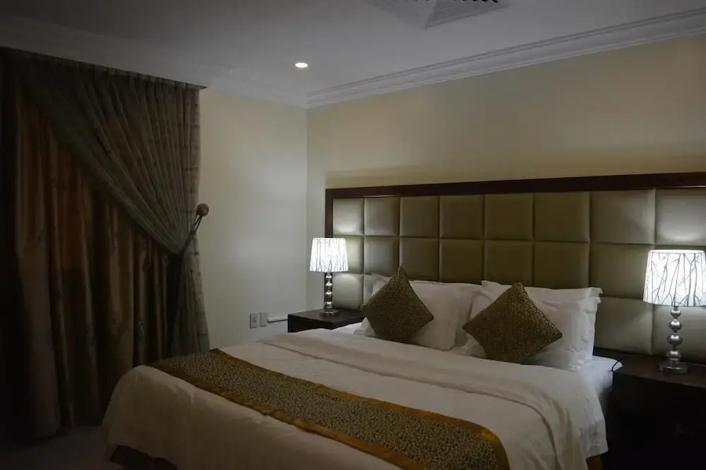 Golden Al-Jury Hotel