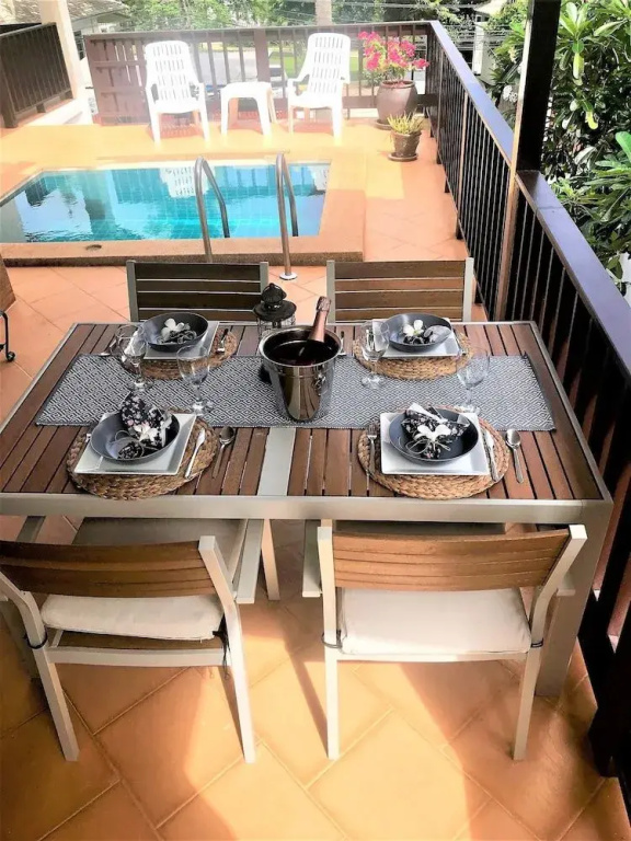 Amintra 4 Villa for rent Koh Lanta