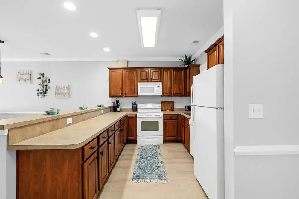 Magnolia Pointe Three-bedroom Apartment 305-4820