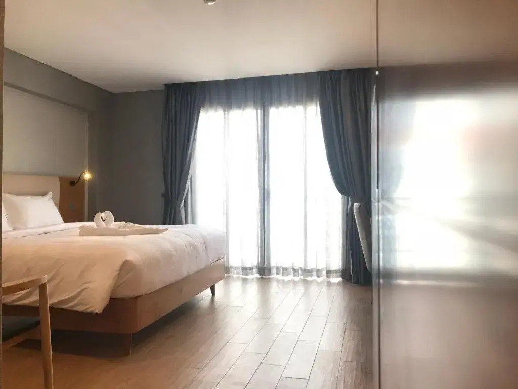Imperial Saigon Hotel