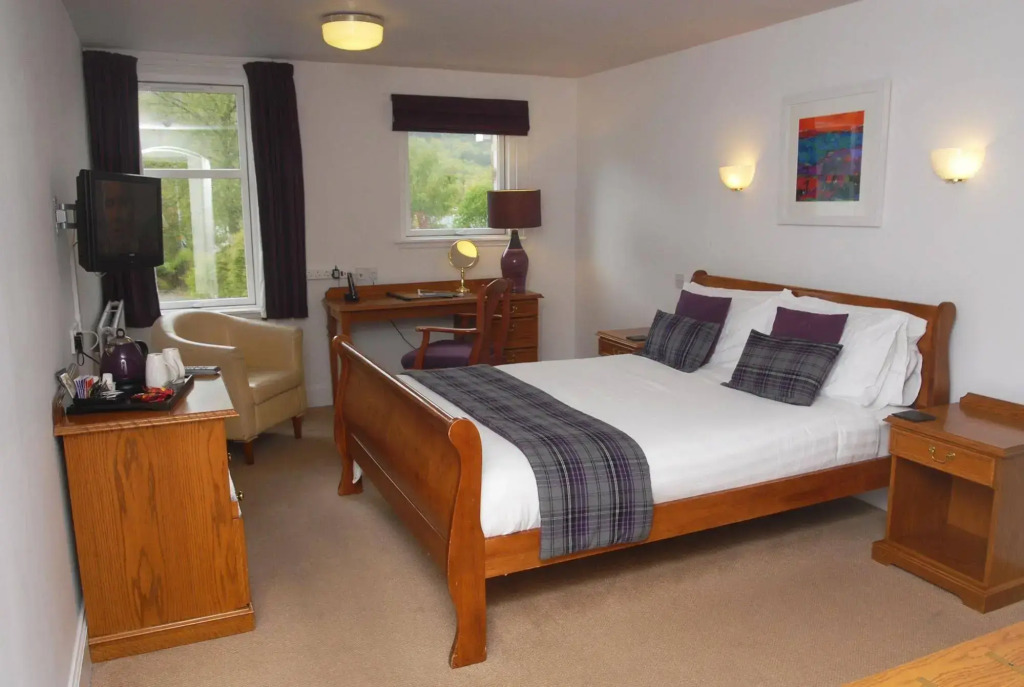 Achray House Restaurant with Rooms