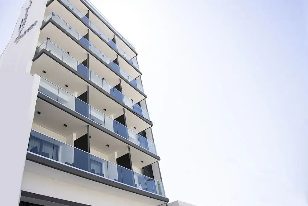 Jimmys Suites