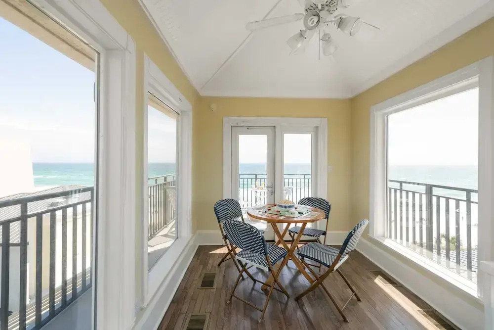 Promenade - Beach Front Mansion w Breathtaking Views & Pool!