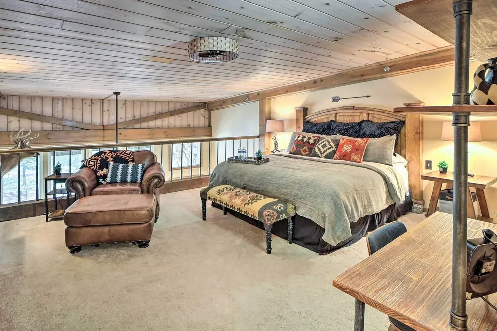 Balcony w/ Hot Tub: Monkey Island Vacation Rental!