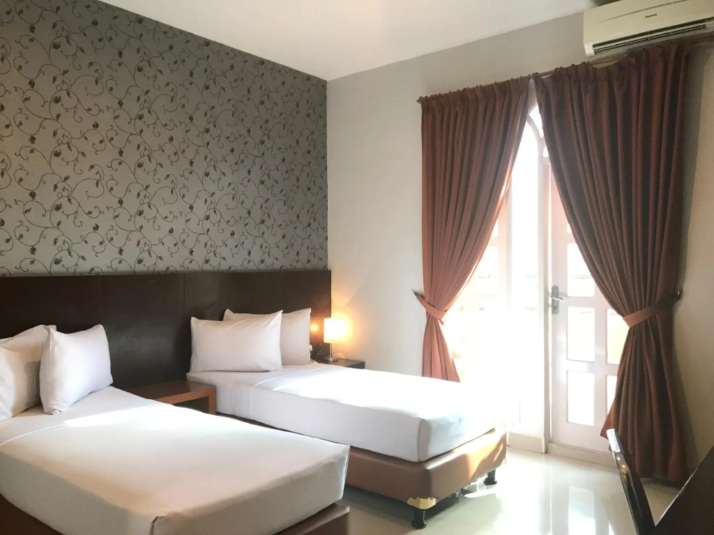 Grand Mega Hotel