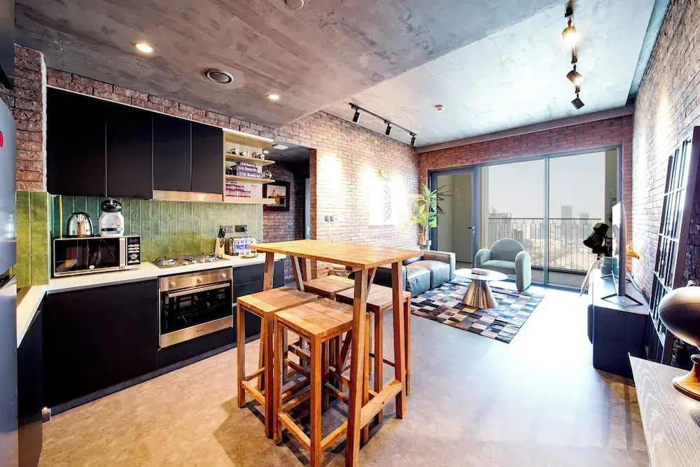 PVH - Modern Edgy 1BR - Downtown Views