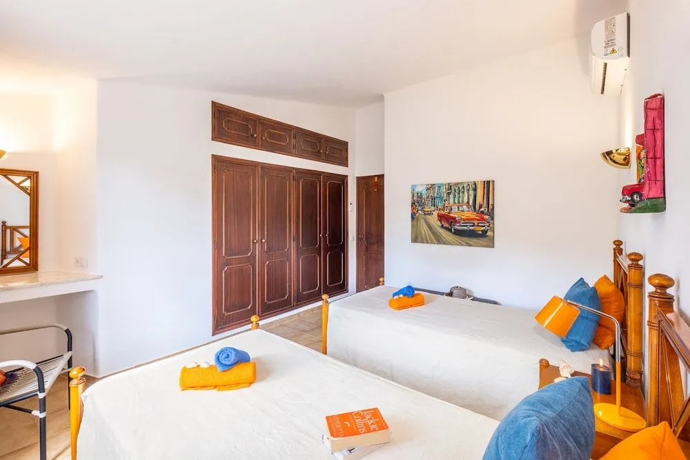 Villa Sunshine - Escapadinha tranquila com piscina e BBQ em Armação de Pêra