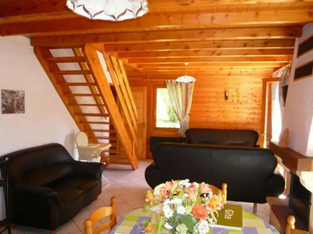 Chalet spacieux à Gérardmer avec terrasse et équipements familiaux - FR-1-589-65