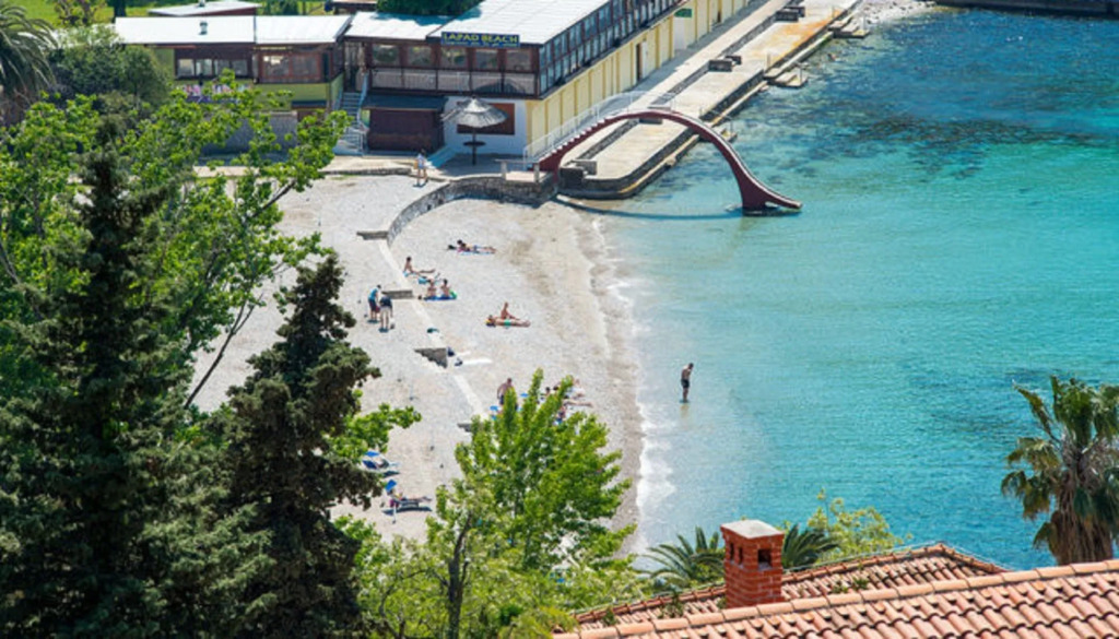 Beautiful Sea View Apartments