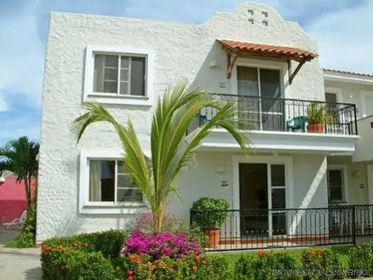 Cerritos Resort