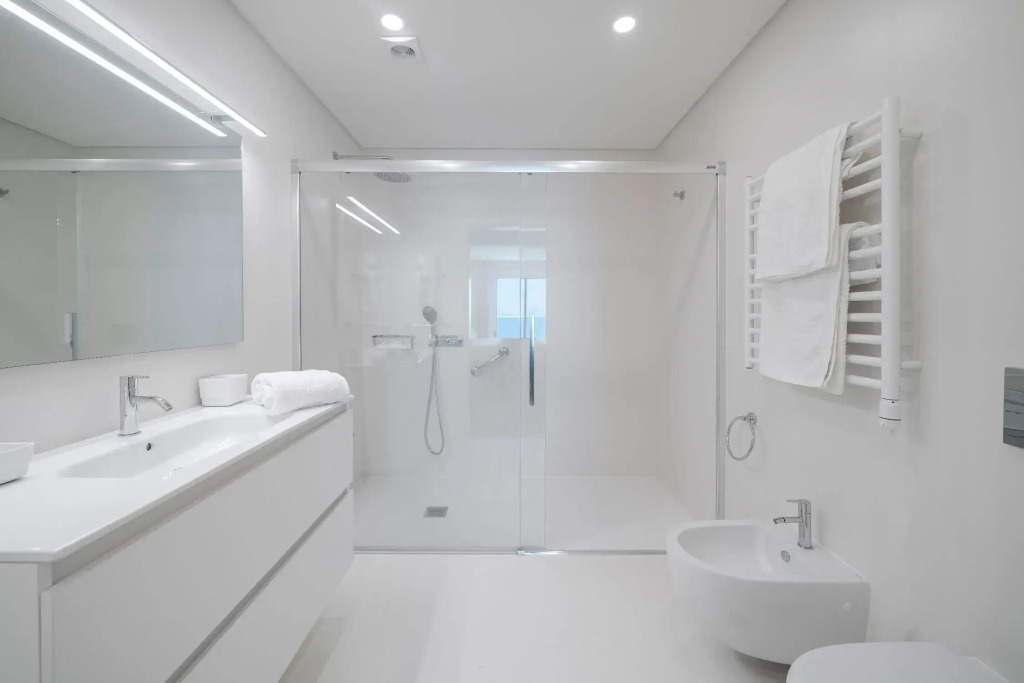 Premium Contemporary Villa, Panoramic View Over Funchal And The Sea | Grandview